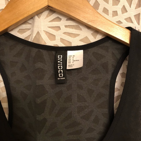 H&M Black Sheer Button Tank Top - Picture 3 of 4
